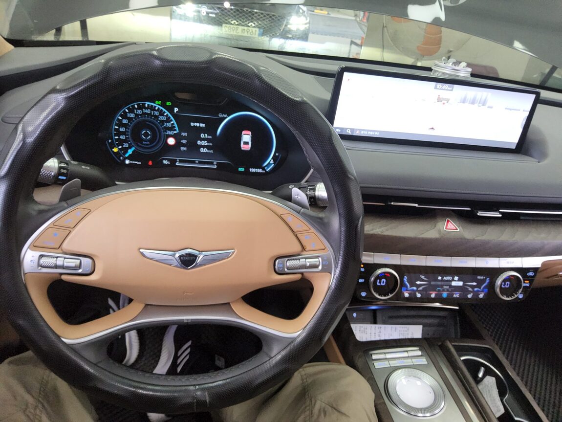 GENESIS THE ALL NEW G80 GASOLINE 2.5 2WD BASE MODEL 2022 - zdjęcie 17