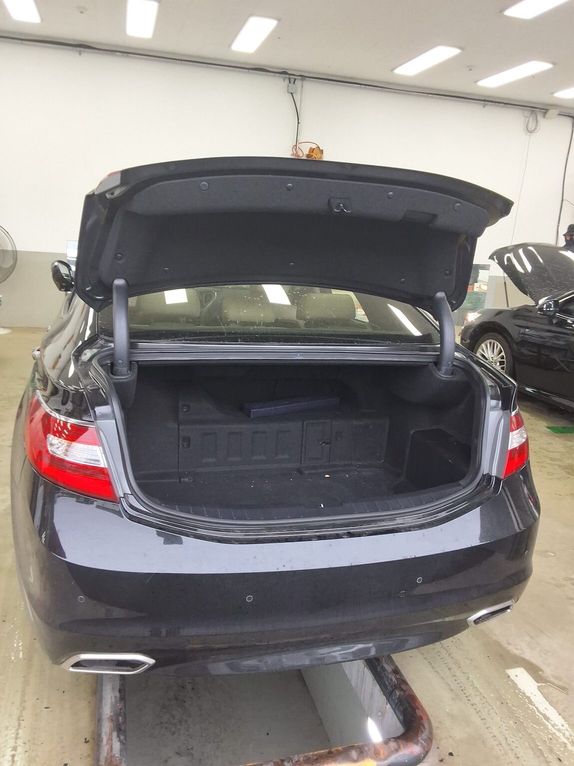 HYUNDAI GRANDEUR HG HYBRID 2.4 HEV PREMIUM COLLECTION 2017 - zdjęcie 15