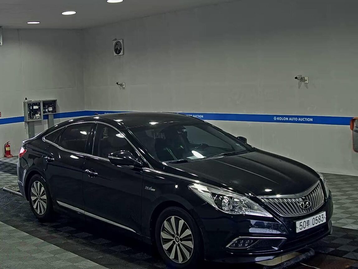 HYUNDAI GRANDEUR HG HYBRID 2.4 HEV PREMIUM COLLECTION 2017 - zdjęcie 3