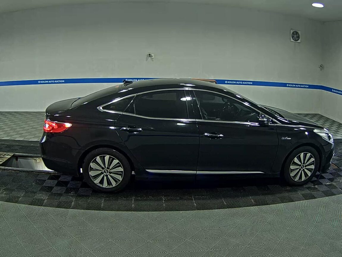 HYUNDAI GRANDEUR HG HYBRID 2.4 HEV PREMIUM COLLECTION 2017 - zdjęcie 4