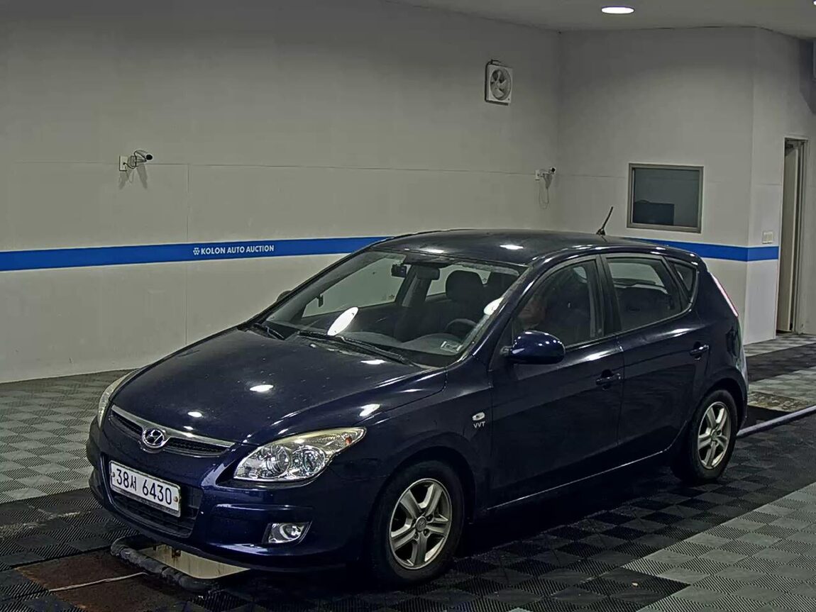 HYUNDAI i30 1.6 VVT DELUXE 2008 - zdjęcie 2