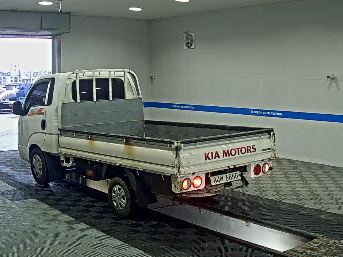 KIA BONGO III CARGO CRDi KING CAB EXTRA LONG WHEELBASE 2019 - zdjęcie 6