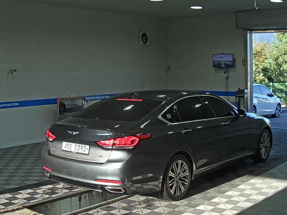 GENESIS G80 3.3 GDi AWD LUXURY 2017 - zdjęcie 5