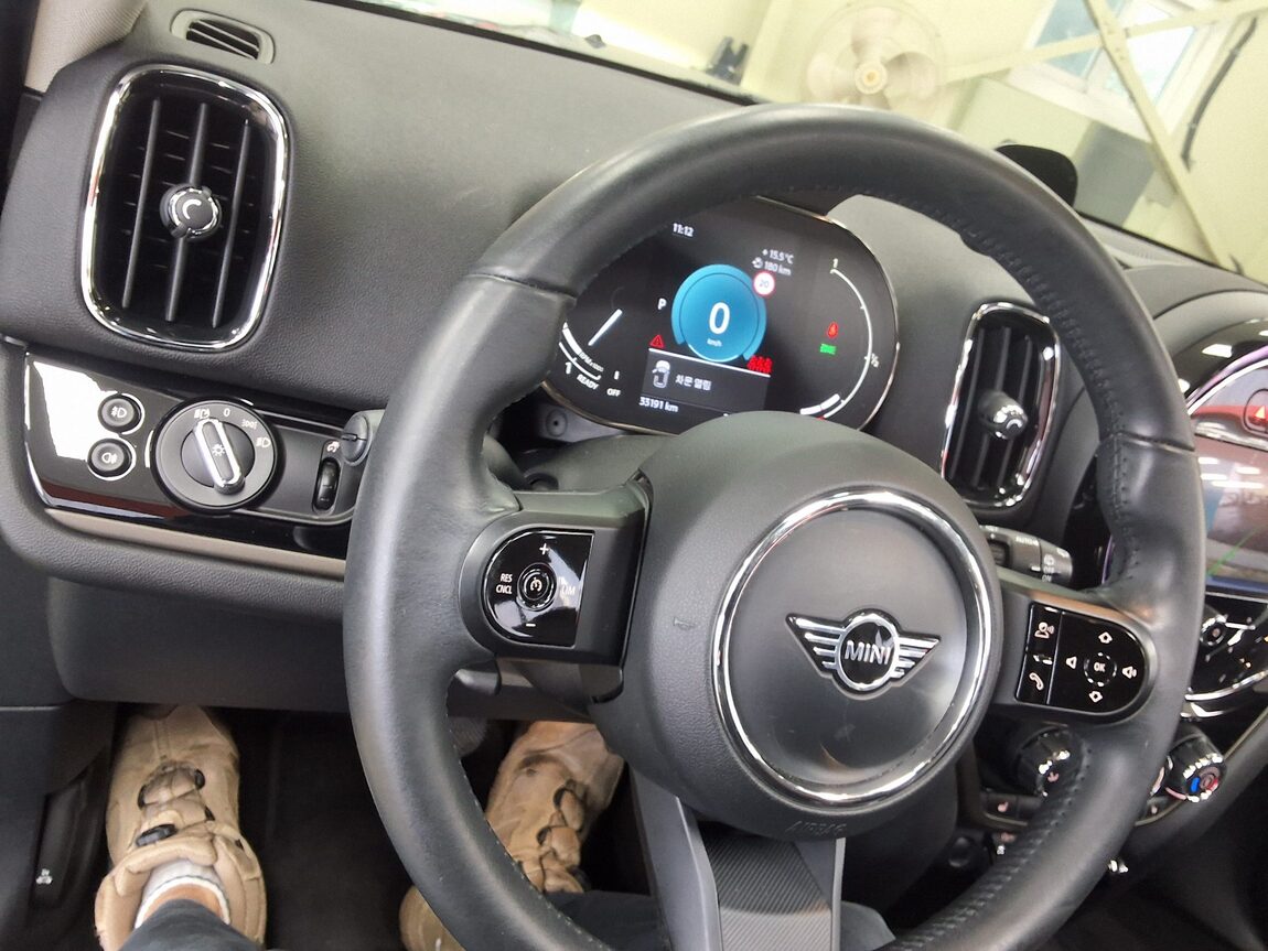 MINI COUNTRYMAN (2ND GEN) 1.5 CLASSIC 2022 - zdjęcie 23