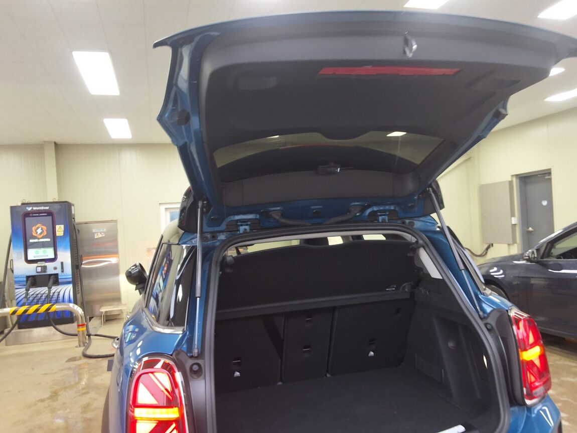 MINI COUNTRYMAN (2ND GEN) 1.5 CLASSIC 2022 - zdjęcie 16