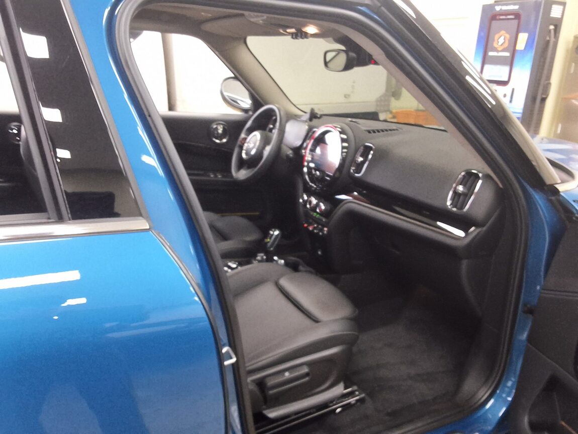 MINI COUNTRYMAN (2ND GEN) 1.5 CLASSIC 2022 - zdjęcie 15