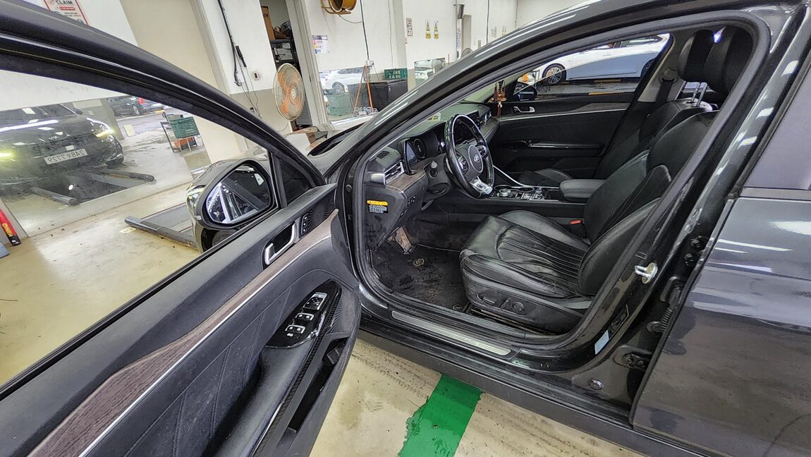 KIA NEW K5 (DL3) 2.0 GASOLINE SIGNATURE 2020 - zdjęcie 10