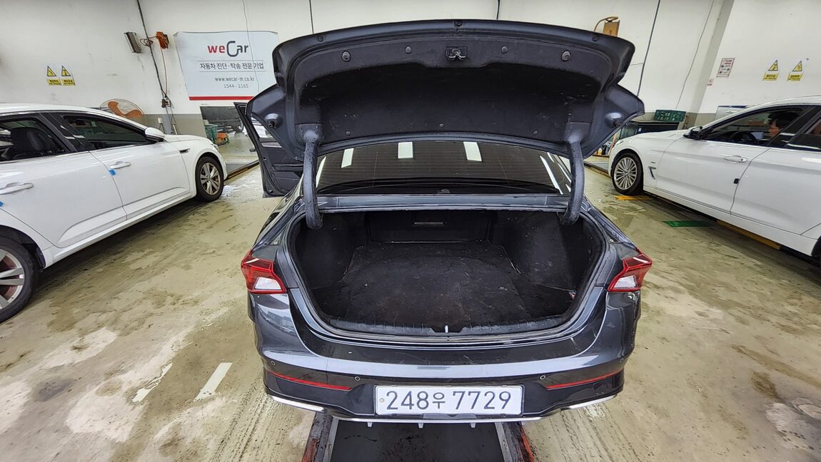 KIA NEW K5 (DL3) 2.0 GASOLINE SIGNATURE 2020 - zdjęcie 15