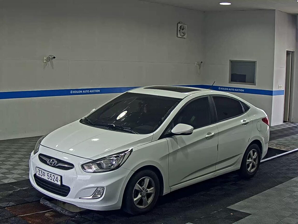 HYUNDAI NEW ACCENT 1.6 VGT MODERN 2014 - zdjęcie 2