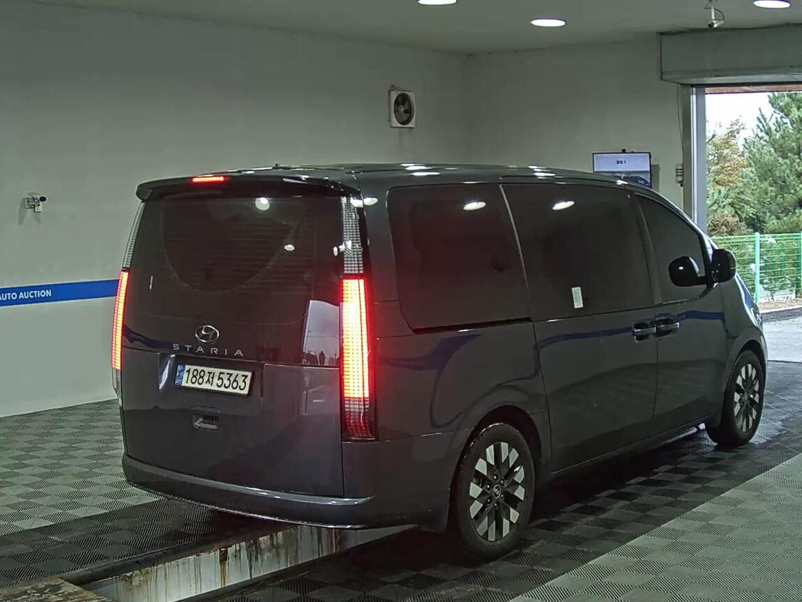 HYUNDAI STARIA 3.5 LPG LOUNGE 9-SEATER PRESTIGE 2022 - zdjęcie 5