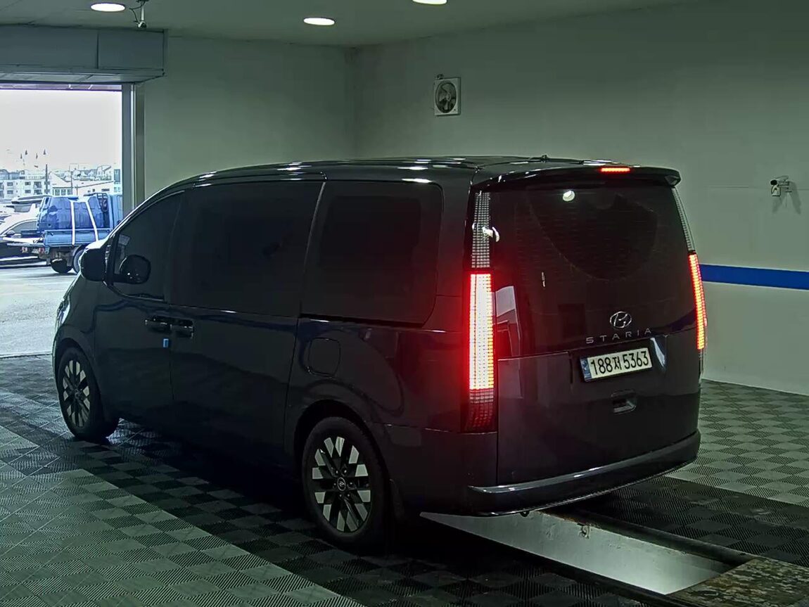 HYUNDAI STARIA 3.5 LPG LOUNGE 9-SEATER PRESTIGE 2022 - zdjęcie 6