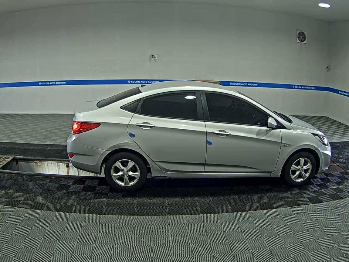 HYUNDAI NEW ACCENT 1.6 VGT SMART 2014 - zdjęcie 4