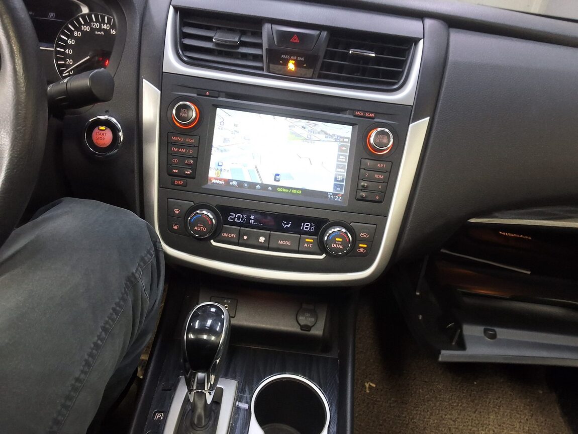 NISSAN ALTIMA (5TH GEN F/L) 2.5 SL 2017 - zdjęcie 23