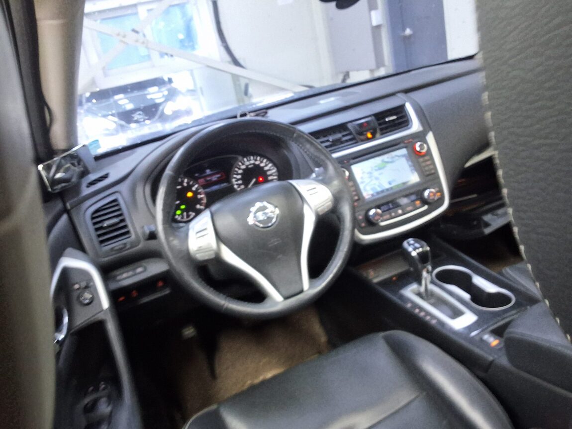NISSAN ALTIMA (5TH GEN F/L) 2.5 SL 2017 - zdjęcie 12