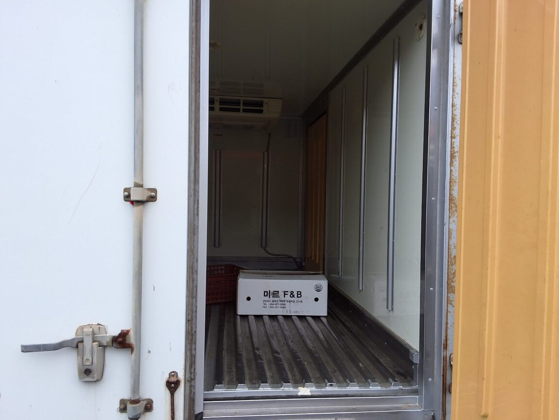 HYUNDAI PORTER II FREEZER BOX TRUCK SUPER CAB 2016 - zdjęcie 12