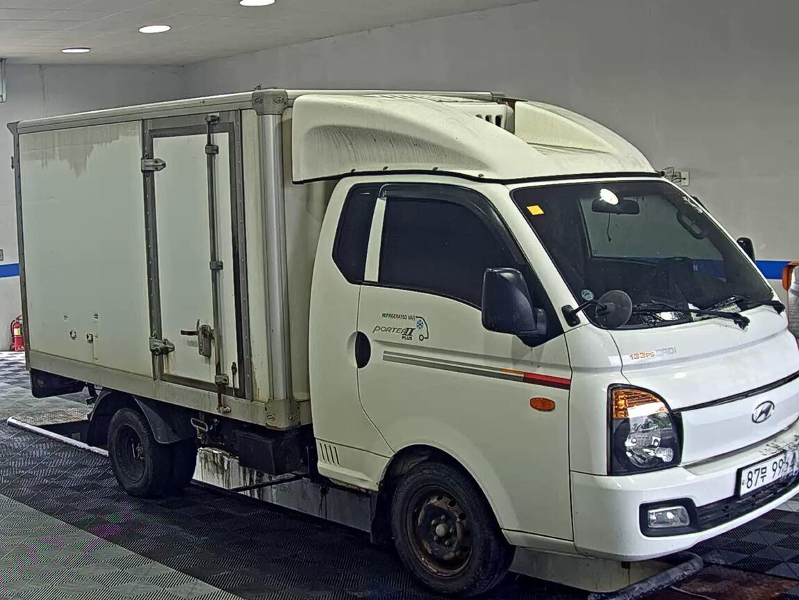 HYUNDAI PORTER II FREEZER BOX TRUCK SUPER CAB 2016 - zdjęcie 3