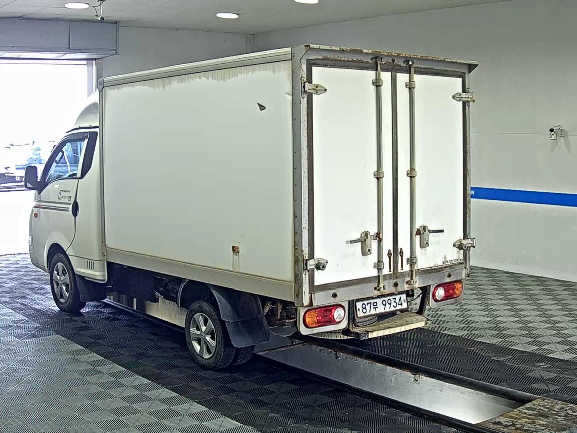HYUNDAI PORTER II FREEZER BOX TRUCK SUPER CAB 2016 - zdjęcie 6