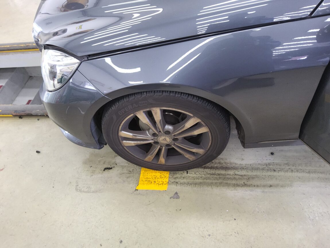 MERCEDES-BENZ E-CLASS (4TH GEN) E220 CDI BLUETEC AVANTGARDE 2016 - zdjęcie 20