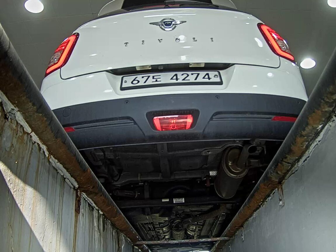 KG MOBILITY (SSANGYONG) TIVOLI AIR GASOLINE 2WD RX 2017 - zdjęcie 8
