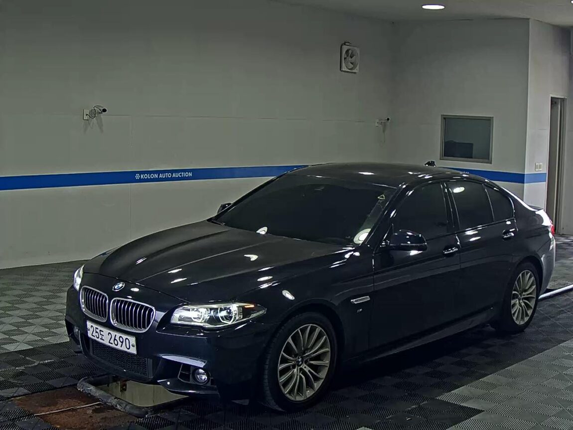 BMW 5 SERIES (6TH GEN) 520d xDRIVE M AERODYNAMIC 2016 - zdjęcie 2