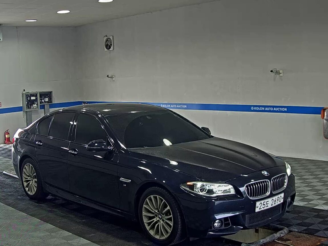 BMW 5 SERIES (6TH GEN) 520d xDRIVE M AERODYNAMIC 2016 - zdjęcie 3