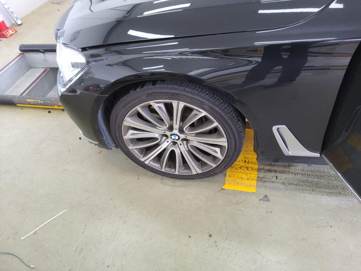 BMW 7 SERIES (6TH GEN) 750Li xDRIVE LUXURY 2016 - zdjęcie 26
