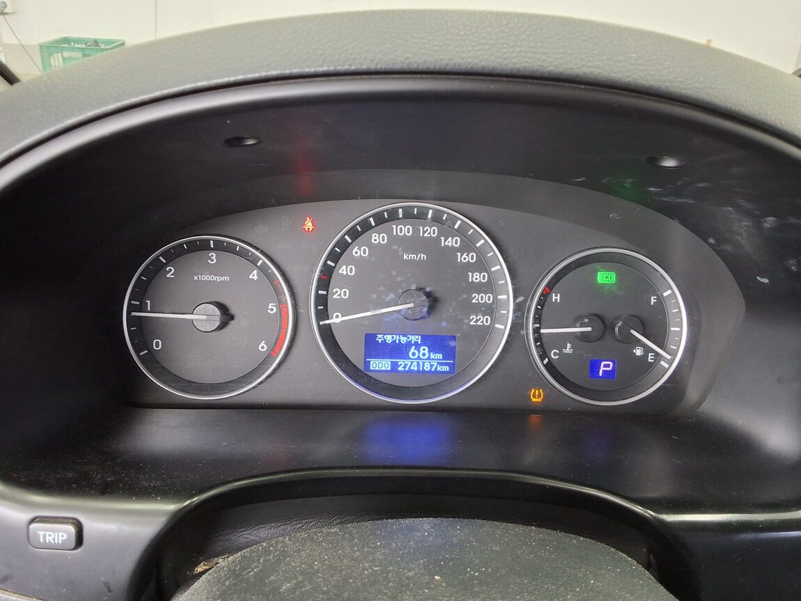 HYUNDAI THE NEW GRAND STAREX 5-SEATER DIESEL VAN SMART 2019 - zdjęcie 9