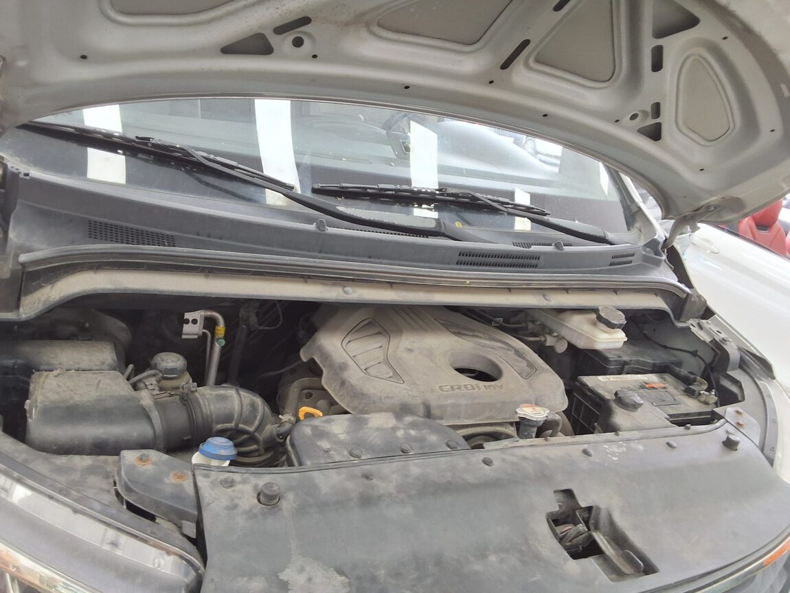 HYUNDAI THE NEW GRAND STAREX 5-SEATER DIESEL VAN SMART 2019 - zdjęcie 19