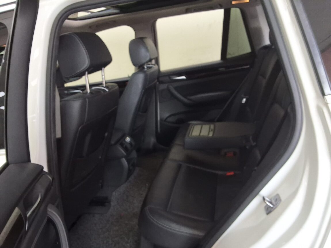BMW X3 (2ND GEN) 20d xDRIVE X LINE 2016 - zdjęcie 13