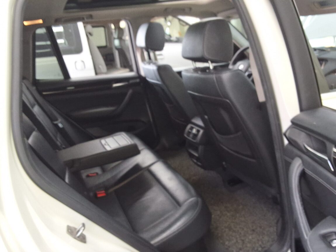 BMW X3 (2ND GEN) 20d xDRIVE X LINE 2016 - zdjęcie 14