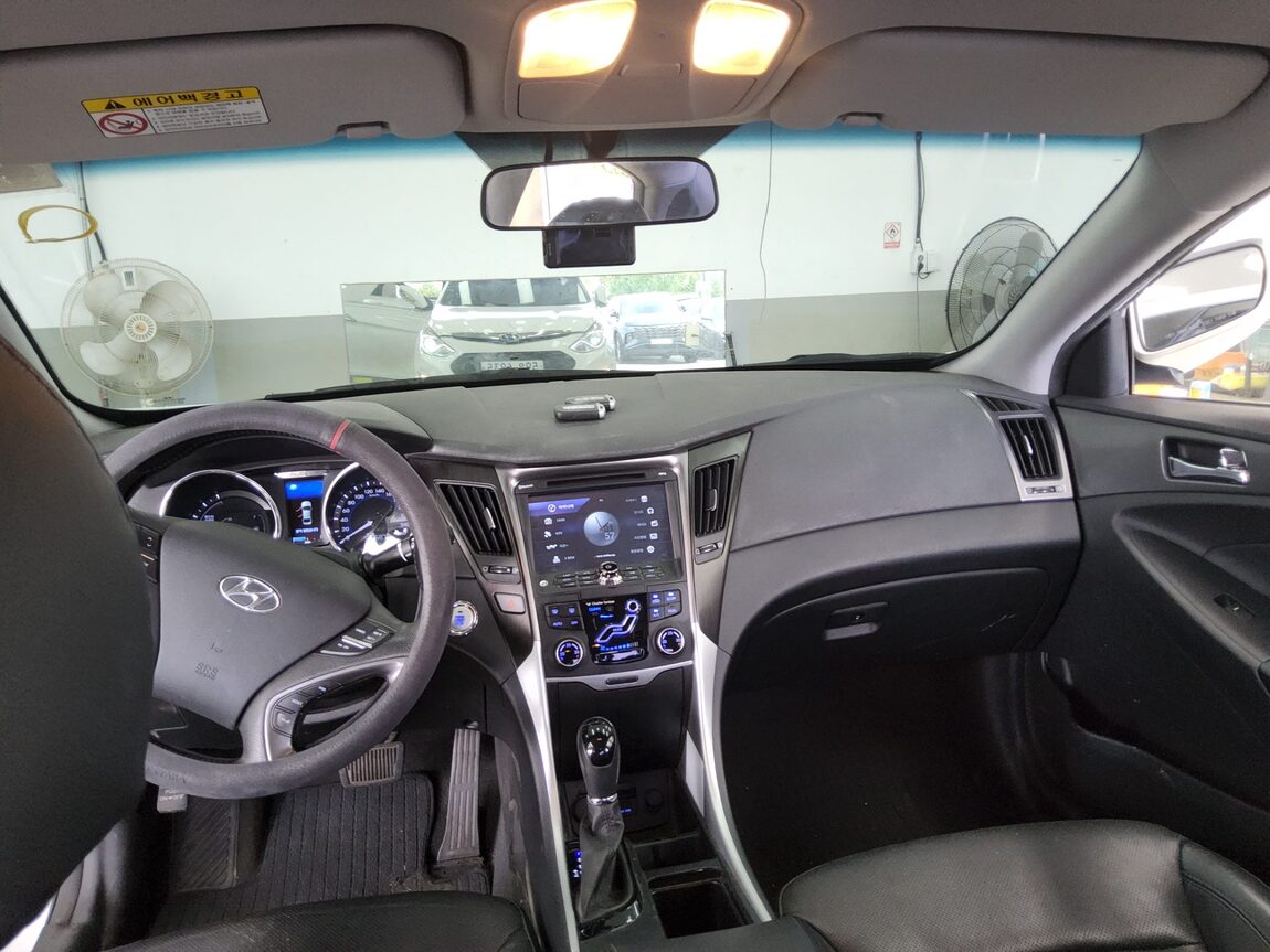 HYUNDAI YF SONATA HYBRID PREMIER 2012 - zdjęcie 11