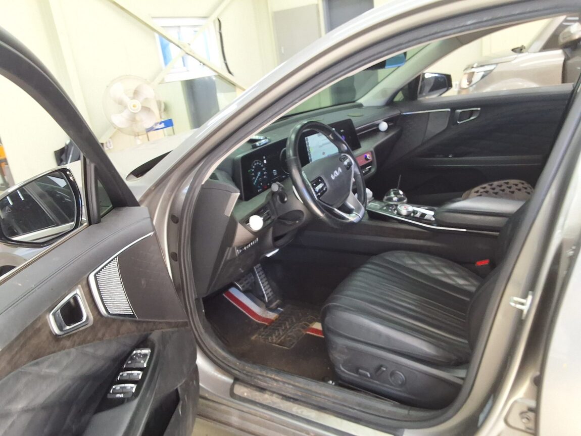 KIA K8 HYBRID HEV SIGNATURE 2022 - zdjęcie 11