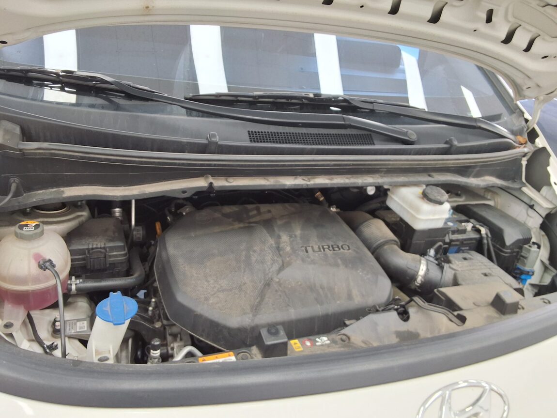 HYUNDAI STARIA 2.2 DIESEL CARGO 3-SEATER SMART 2023 - zdjęcie 19
