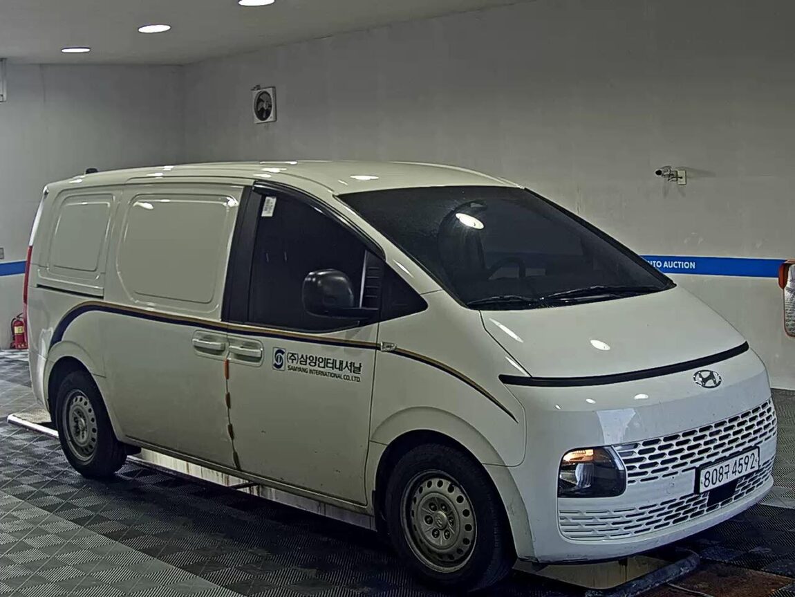 HYUNDAI STARIA 2.2 DIESEL CARGO 3-SEATER SMART 2023 - zdjęcie 3