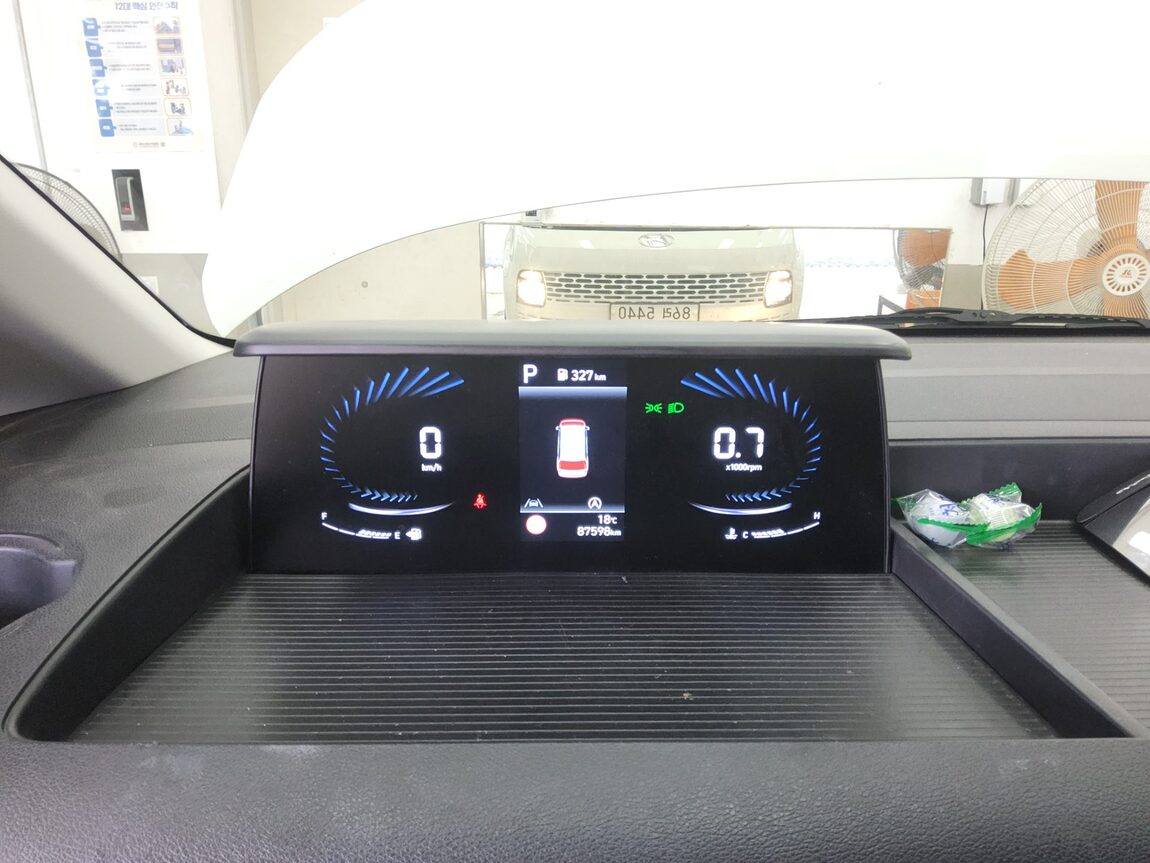 HYUNDAI STARIA 2.2 DIESEL CARGO 5-SEATER SMART 2022 - zdjęcie 9