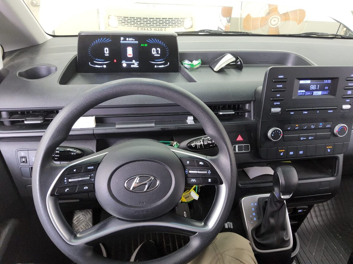 HYUNDAI STARIA 2.2 DIESEL CARGO 5-SEATER SMART 2022 - zdjęcie 17
