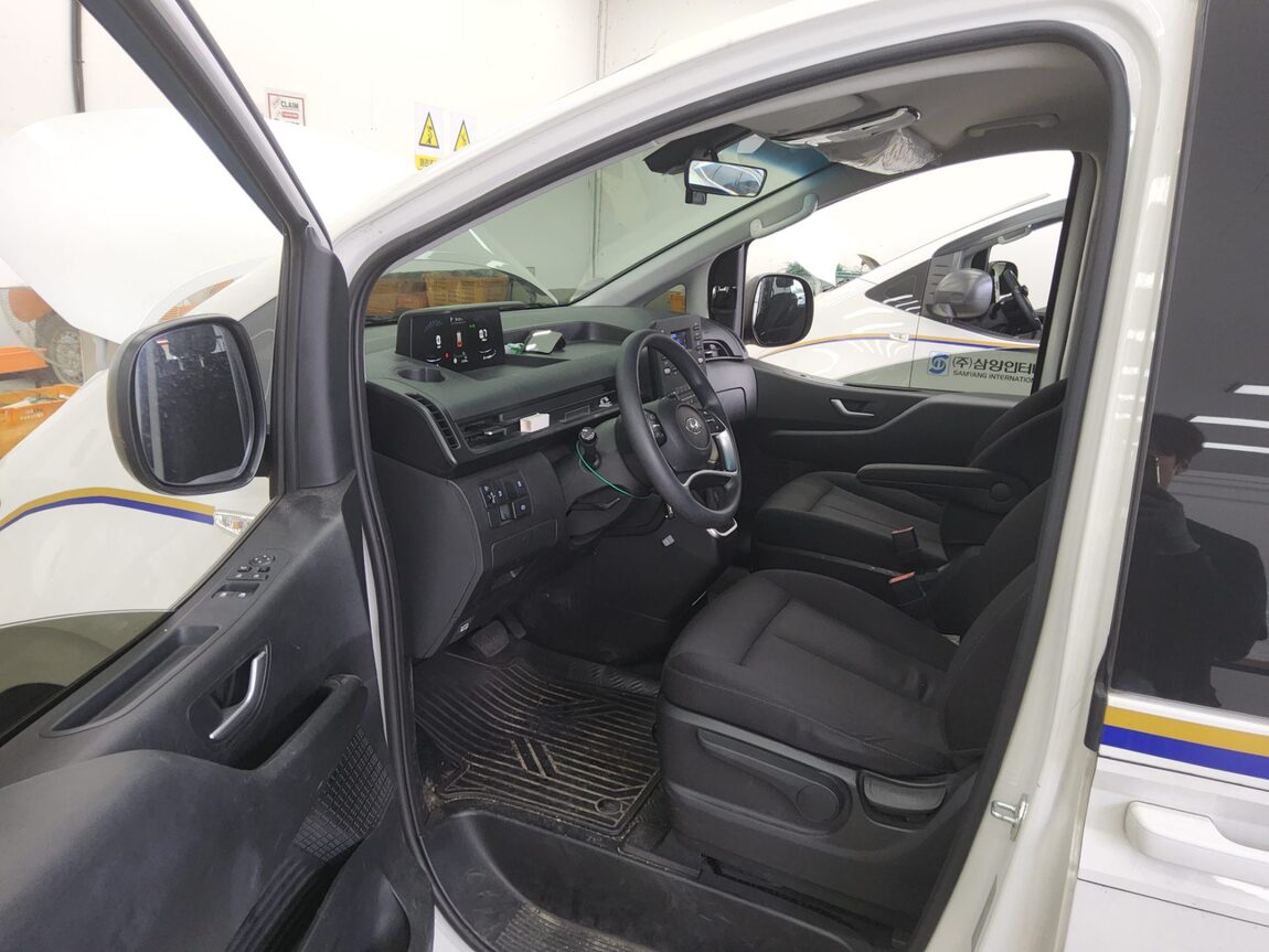 HYUNDAI STARIA 2.2 DIESEL CARGO 5-SEATER SMART 2022 - zdjęcie 10