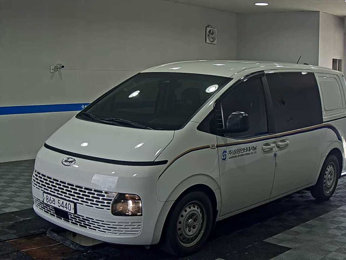 HYUNDAI STARIA 2.2 DIESEL CARGO 5-SEATER SMART 2022 - zdjęcie 2