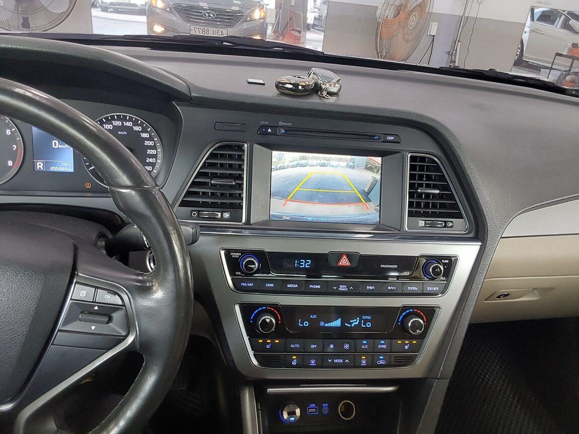 HYUNDAI LF SONATA LPi RENTAL CAR PREMIUM 2015 - zdjęcie 17