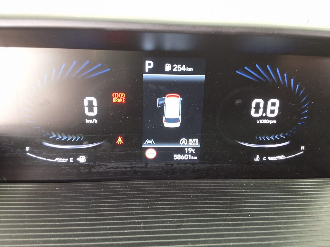 HYUNDAI STARIA 2.2 DIESEL CARGO 5-SEATER SMART 2022 - zdjęcie 9