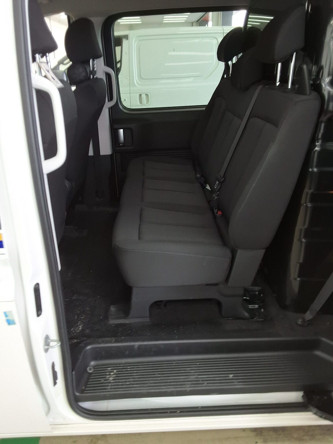 HYUNDAI STARIA 2.2 DIESEL CARGO 5-SEATER SMART 2022 - zdjęcie 12
