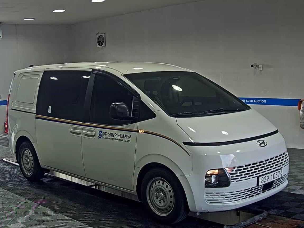 HYUNDAI STARIA 2.2 DIESEL CARGO 5-SEATER SMART 2022 - zdjęcie 3