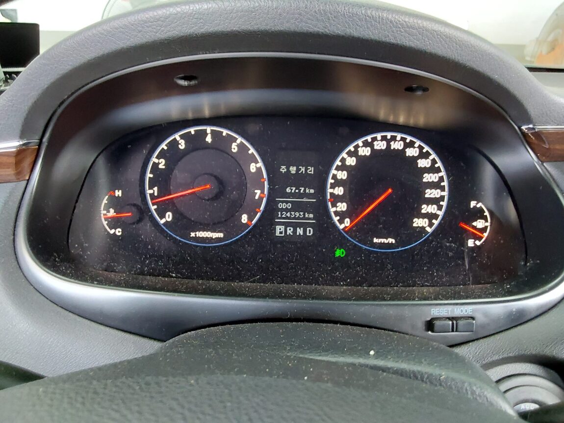 HYUNDAI GRANDEUR NEW LUXURY Q270 LUXURY 2009 - zdjęcie 9
