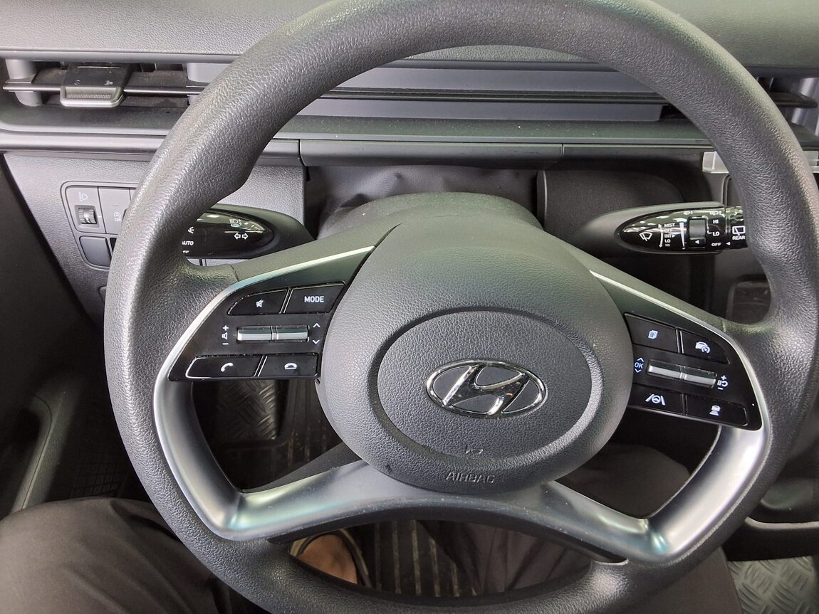 HYUNDAI STARIA 2.2 DIESEL CARGO 5-SEATER SMART 2022 - zdjęcie 17