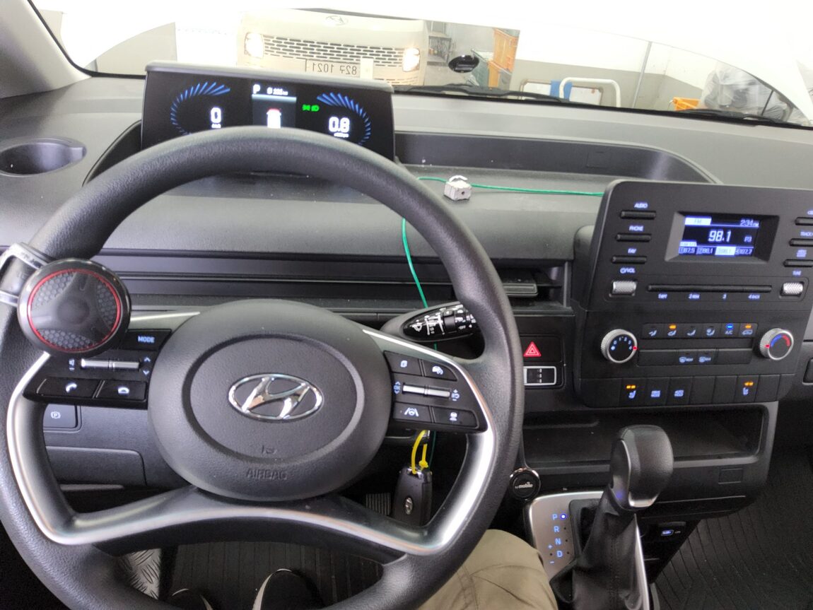 HYUNDAI STARIA 2.2 DIESEL CARGO 5-SEATER SMART 2022 - zdjęcie 17