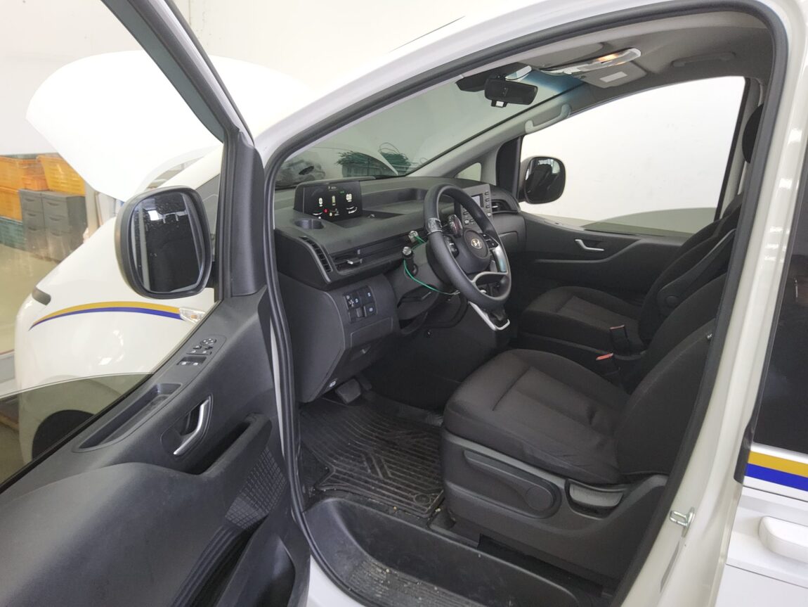 HYUNDAI STARIA 2.2 DIESEL CARGO 5-SEATER SMART 2022 - zdjęcie 10