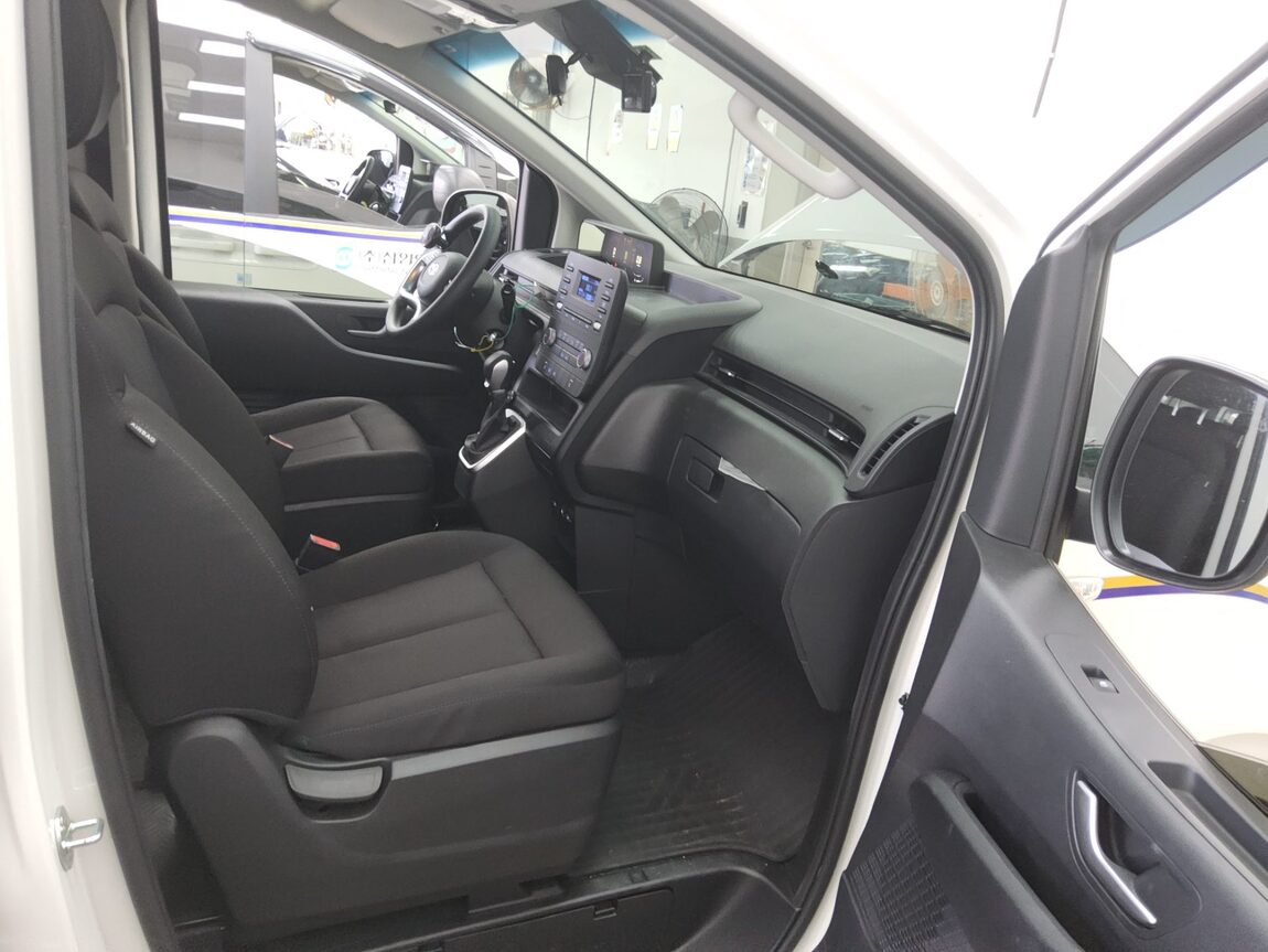 HYUNDAI STARIA 2.2 DIESEL CARGO 5-SEATER SMART 2022 - zdjęcie 14