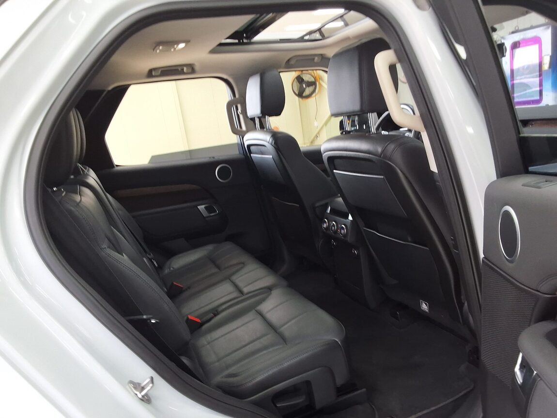 LAND ROVER DISCOVERY 5 3.0 TD6 HSE 2017 - zdjęcie 14