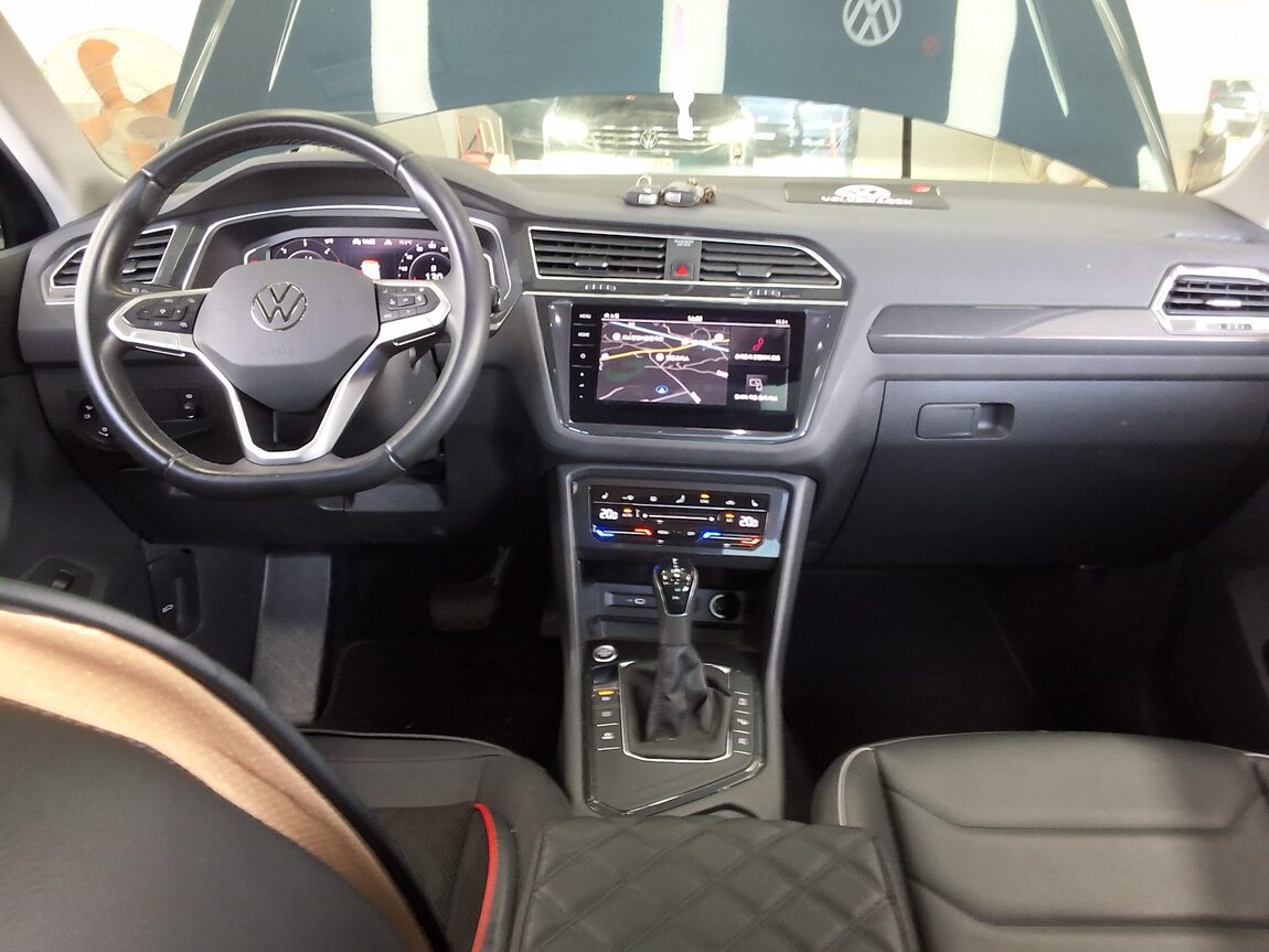 VOLKSWAGEN TIGUAN (2ND GEN) 2.0 TDI PRESTIGE 2022 - zdjęcie 11