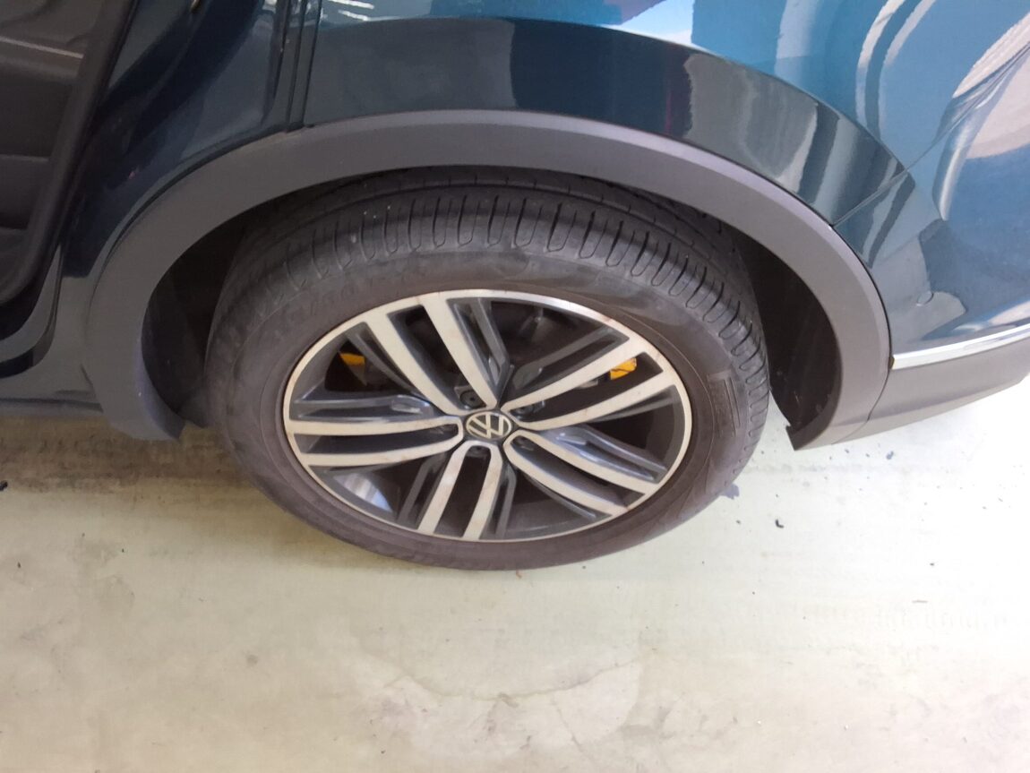 VOLKSWAGEN TIGUAN (2ND GEN) 2.0 TDI PRESTIGE 2022 - zdjęcie 24